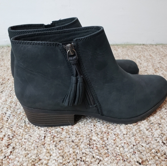 clarks collection soft cushion boots